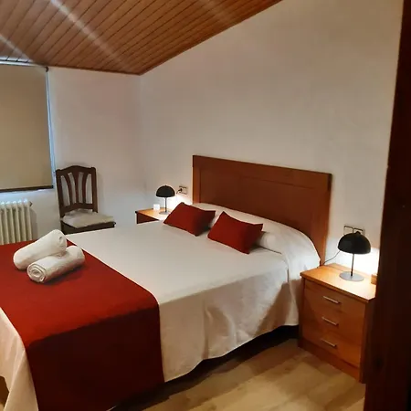 Montgri Apartment *